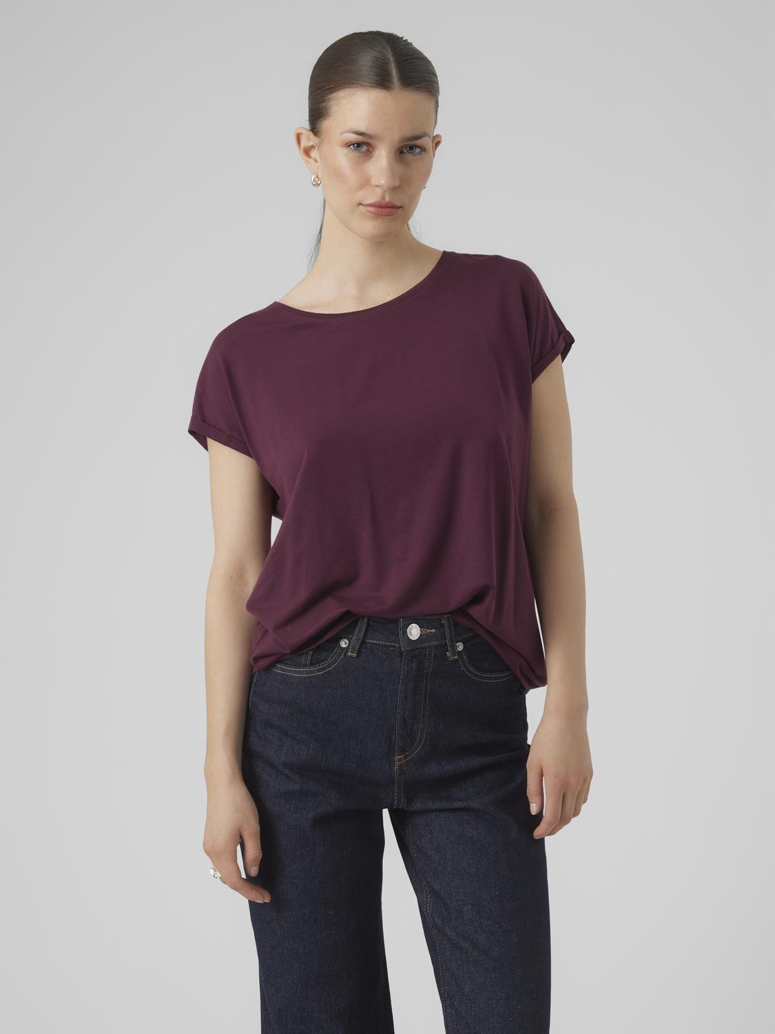 model_shot-front